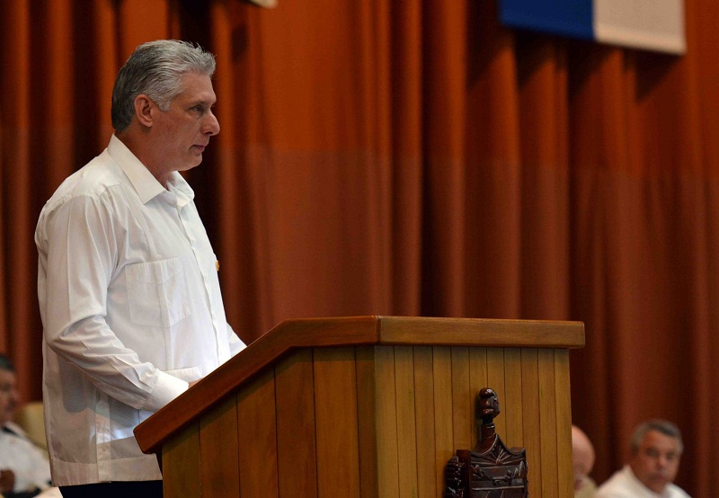 Asisten Ral Castro y Daz-Canel a sesin de la Asamblea Nacional Asisten Ral Castro y Daz-Canel a sesin de la Asamblea Nacional