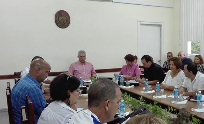 D�az-Canel inicia segunda  jornada de trabajo en Villa Clara