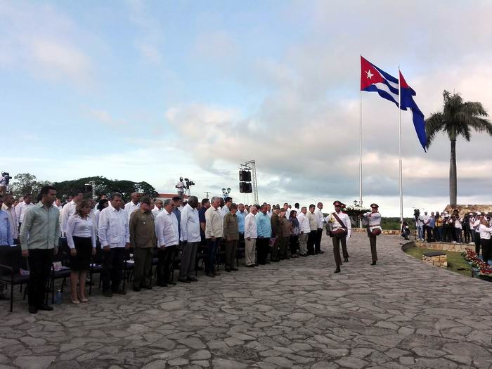 Presiden Raúl y Díaz-Canel conmemoración por 150 años de luchas independentistas en Cuba (+ Fotos)