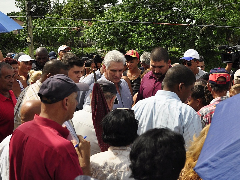 D�az-Canel constata avances en recuperaci�n de Sancti Sp�ritus