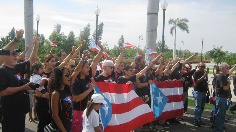 Puertorriqueños solidarios con Cuba rinden homenaje a Fidel
