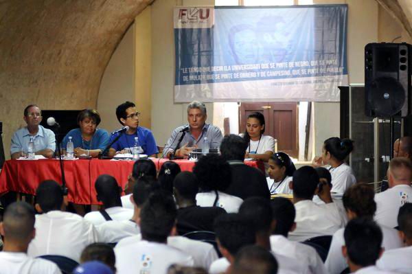 Machado Ventura and Diaz-Canel Attend Students Congress