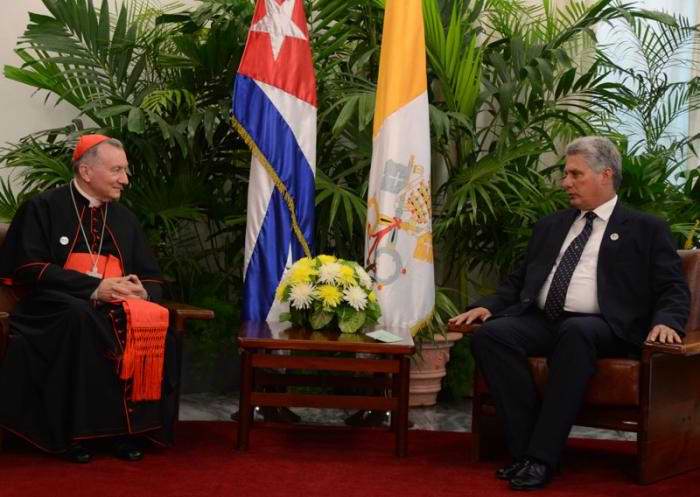 Sostienen encuentro Presidente Ra�l con el Papa Francisco. Foto Joaqu�n Hern�ndez Mena