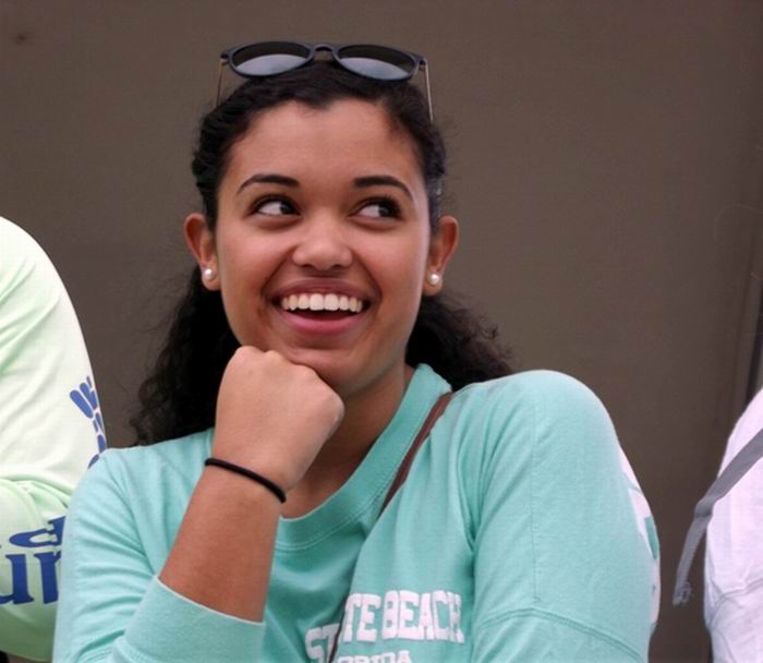 En el grupo de estudiantes norteamericanos viaja la joven Emmely Ovalle Pérez, de madre cubana. Foto: Miozotis Fabelo