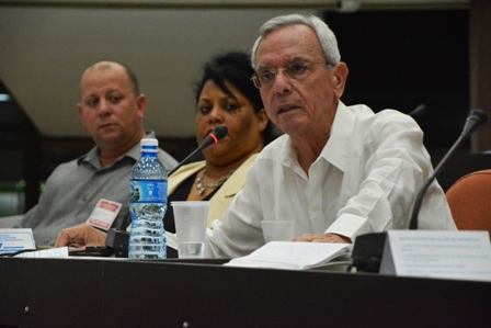 Sin el Diputado Fidel, pero con él Sin el Diputado Fidel, pero con él