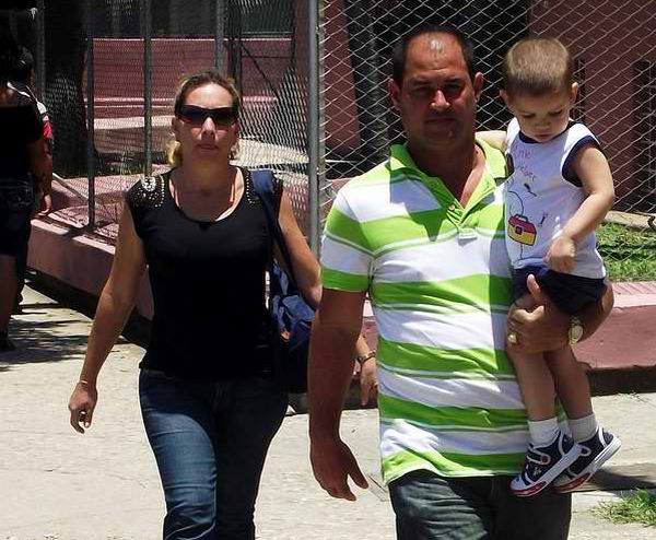 La familia: prioridad en el Proyecto de Constitución (+Audio y Video) La familia: prioridad en el Proyecto de Constitución (+Audio y Video)