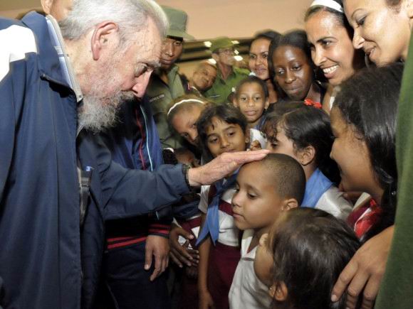 Gracias Fidel por existir para nosotros y el mundo