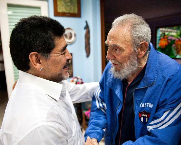Fidel Castro Held Fraternal Meeting with Maradona