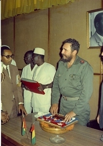 Fidel Castro: Satisfacción de un pueblo que construye leyes revolucionarias