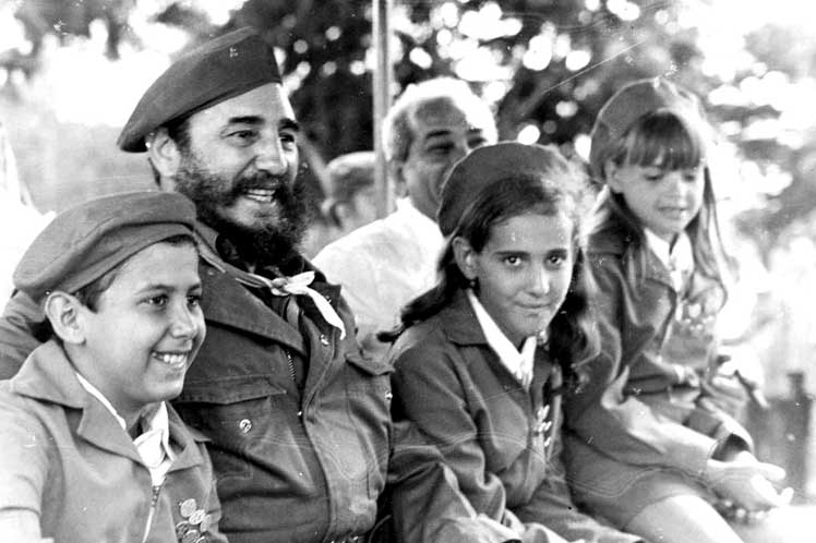 Fidel Castro: ¡Adelante, jóvenes estudiantes cubanos! (+Audio)