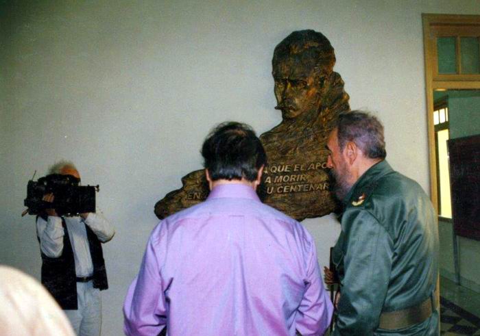 Recuerdan en Santiago de Cuba histórica visita de Fidel Recuerdan en Santiago de Cuba histórica visita de Fidel