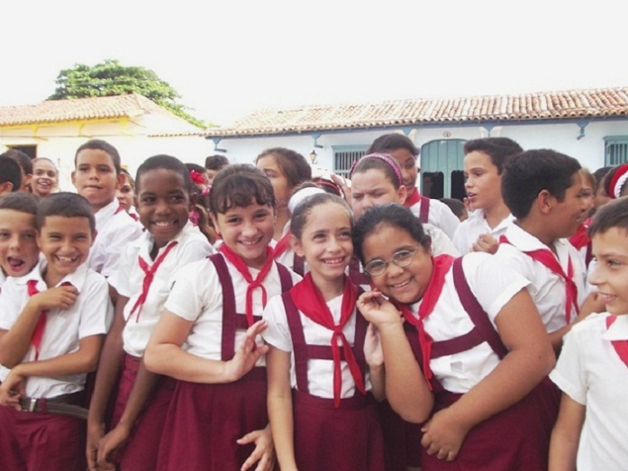 Comienza en junio venta de uniformes escolares en La Habana (+Audio)