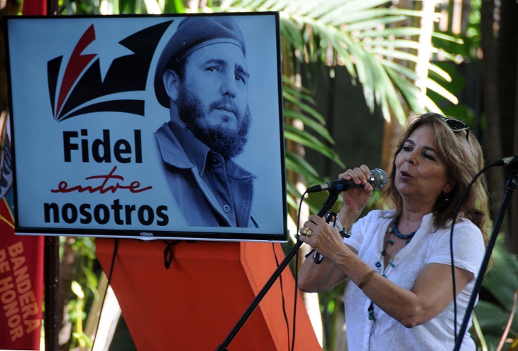 Rinden homenaje a Fidel en el aniversario 91 de su natalicio
