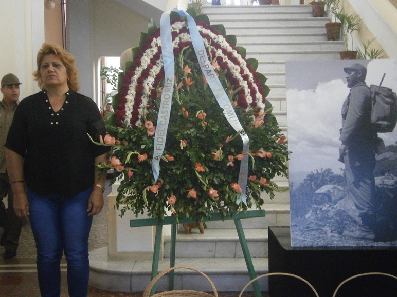 Cienfuegos con dolor y firmeza rinde homenaje a Fidel.Fotos: Mireya Ojeda