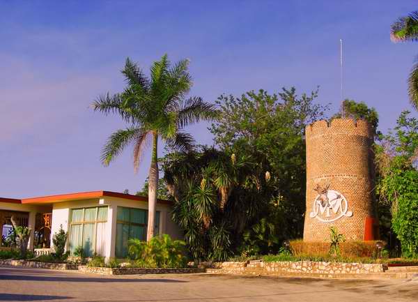 Hotel y mirador de Mayabe en Holguín Hotel y mirador de Mayabe en Holguín