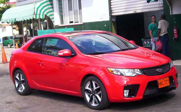Kia Forte. Foto: Abel Rojas. Kia Forte. Foto: Abel Rojas.