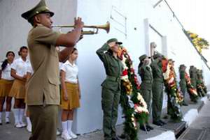 Brazaletes de rojo y negro regresan a Santiago de Cuba - Radio Reloj - Radio Reloj