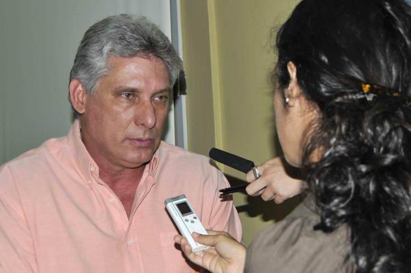 Llama Díaz Canel a elevar producción de alimentos y mejorar su comercialización. Foto: Roberto Morejón