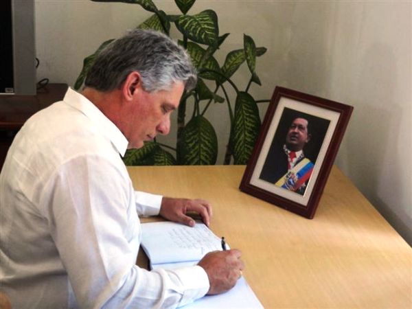 En nombre del gobierno de la Isla, rindieron merecido tributo al mejor amigo de Cuba, el Primer Vicepresidente de los Consejos de Estado y de Ministros Miguel Díaz-Canel Bermúdez. Foto Angélica Paredes
