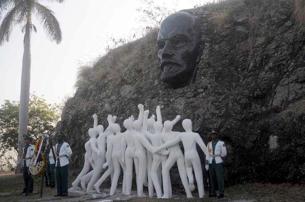 Actividades del Primero de Mayo en homenaje a Lenin . Foto Roberto Cabrera
