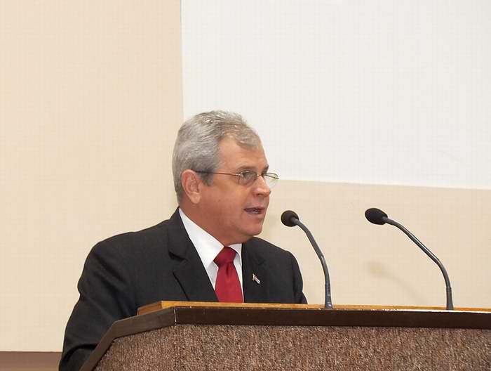 Homero Acosta imparte primera conferencia magistral de Abogacía 2018