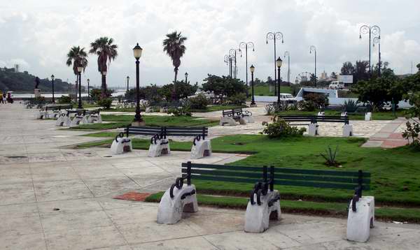 Parque de La Punta ubicado en la Habana Vieja, Cuba. Foto: Abel Rojas.