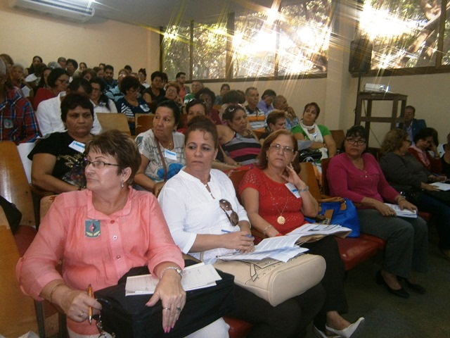 En Cienfuegos pedagogos cubanos rinden homenaje a Fidel