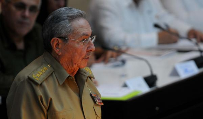 Raúl Castro: Prevemos que la economía cubana retome la senda ascendente en 2017 (+Audio)