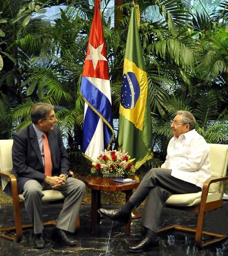 Raul Meets with the Brazilian Minister of Development, Industry and Foreign Trade