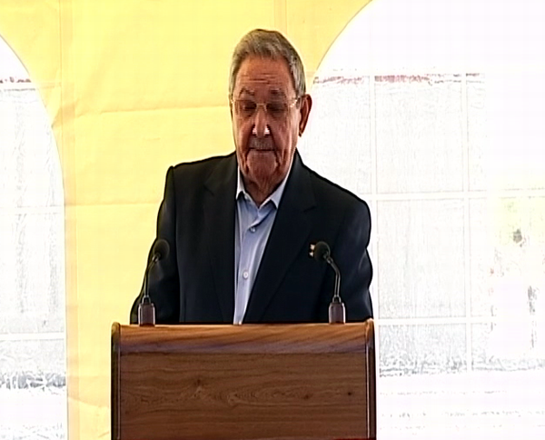 Primer Secretario del Comité Central del PCC, y Presidente de los Consejos de Estado y de Ministros, General de Ejército, Raúl Castro Ruz, en la inauguración de la primera fase del puerto de contenedores enclavado en la Zona Especial de Desarrollo Mariel. La Habana, 27 de enero de 2014. Primer Secretario del Comité Central del PCC, y Presidente de los Consejos de Estado y de Ministros, General de Ejército, Raúl Castro Ruz, en la inauguración de la primera fase del puerto de contenedores enclavado en la Zona Especial de Desarrollo Mariel. La Habana, 27 de enero de 2014.