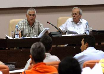 Denuncia Alarcón confinamiento de Gerardo