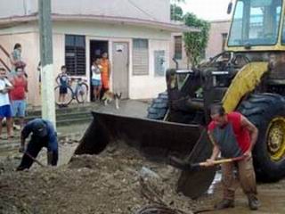 En recuperación regiones cubanas afectadas por intensas lluvias. Foto Radio Trinidad. En recuperación regiones cubanas afectadas por intensas lluvias. Foto Radio Trinidad.