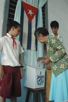 Votaciones en Holgu�n