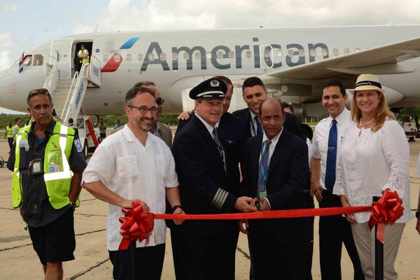 American Airlines Flight Arrives in Cuba
