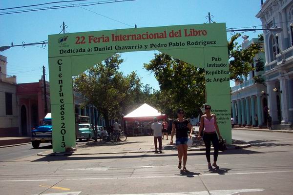 XXII Feria Internacional del Libro y la Literatura en Cienfuegos. Foto: Mireya Ojeda. XXII Feria Internacional del Libro y la Literatura en Cienfuegos. Foto: Mireya Ojeda.