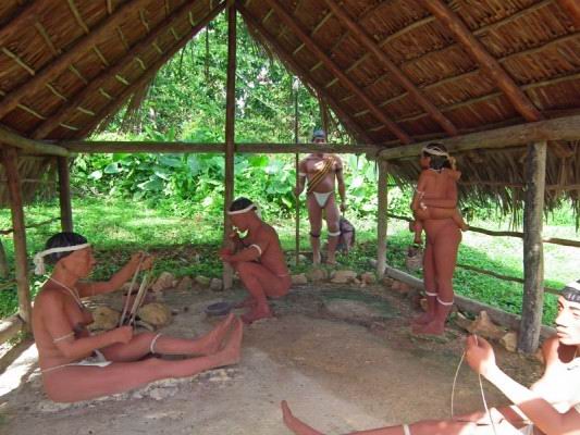 Chorro de Maita, Holgu�n, Cuba