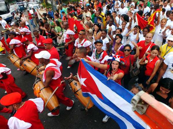 Festival de la juventud y los estudiantes en La Habana a ritmo de conga