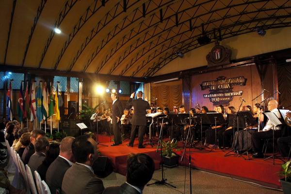 Concierto Amigos de siempre efectuado en el Hotel Nacional de Cuba. Concierto Amigos de siempre efectuado en el Hotel Nacional de Cuba.