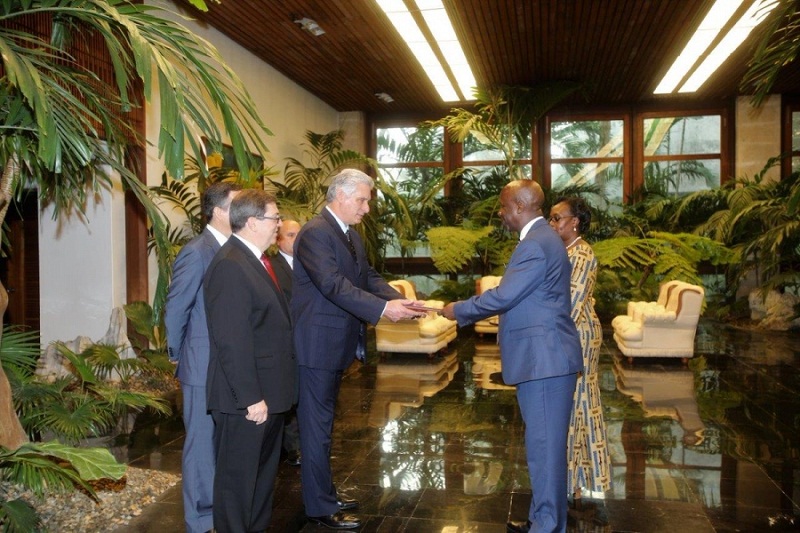 Díaz-Canel recibe Cartas Credenciales de nuevos embajadores en Cuba