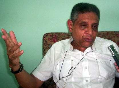 El Presidente Nacional, Dámaso Crespo Entensa significó la prioridad de poner a los más de cuatro mil 400 afiliados a la Asociación Cubana de Artesanos Artistas (ACAA) en sintonía con los cambios que están ocurriendo en Cuba El Presidente Nacional, Dámaso Crespo Entensa significó la prioridad de poner a los más de cuatro mil 400 afiliados a la Asociación Cubana de Artesanos Artistas (ACAA) en sintonía con los cambios que están ocurriendo en Cuba