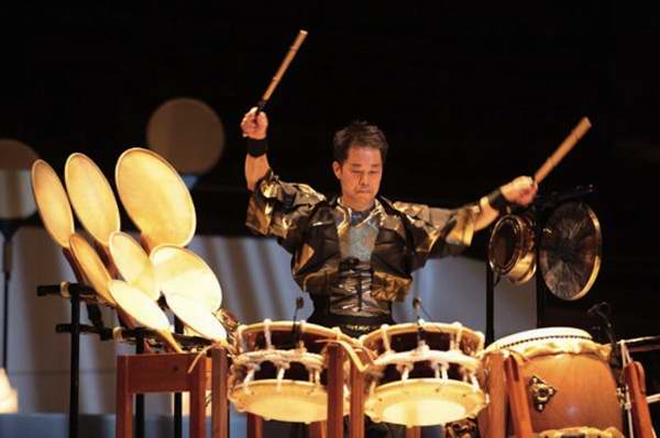 Sendos conciertos del intérprete del tambor wadaiko, Eitetsu Hayashi