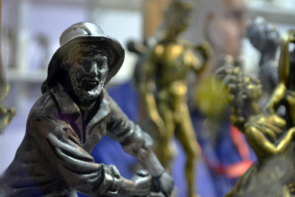 Creativas ofertas en FIART 2014. Foto Abel Rojas Barallobre