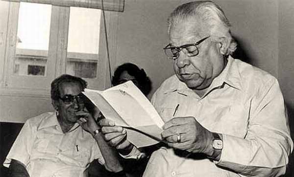 Nicolás Guillén Nicolás Guillén