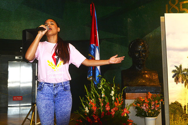 Lanzamiento del libro “Ahí viene Fidel”. Foto: Roberto Garaicoa Martínez / Cubadebate