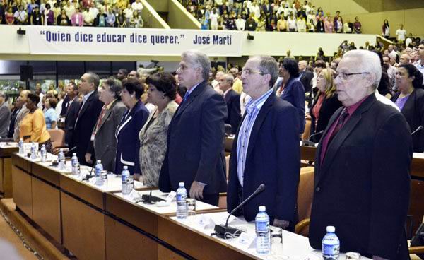 Asiste Díaz-Canel a la clausura de Pedagogía 2015. Foto: Abel Rojas Barallobre.