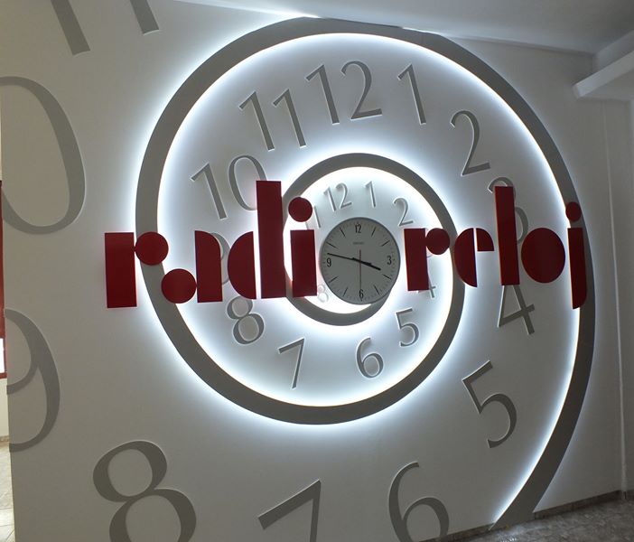 Radio Reloj a sus setenta años sigue dando la hora