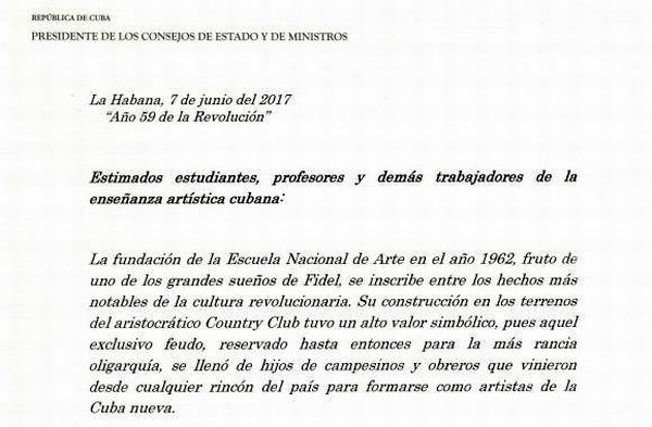 Envía Raúl Castro fuerte abrazo a estudiantes y profesores de las artes Envía Raúl Castro fuerte abrazo a estudiantes y profesores de las artes