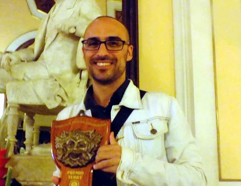 Santiago Sanguinetti, del Grupo Extra Conglomerado y GMC producciones, de Uruguay result� el mejor actor masculino. Foto: Ra�l Francisco