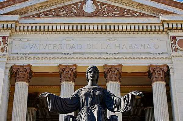 Gradúa nuevos profesionales Universidad de la Habana (+Audio)