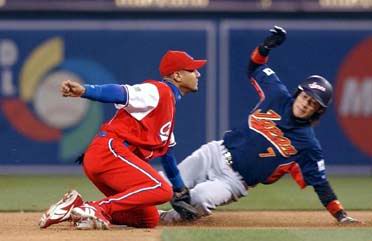 El Equipo Cuba de bisbol se impuso este mircoles (3x2) a los Tigres de Hanshin, en su penltimo partido preparatorio de cara al III Clsico Mundial El Equipo Cuba de bisbol se impuso este mircoles (3x2) a los Tigres de Hanshin, en su penltimo partido preparatorio de cara al III Clsico Mundial